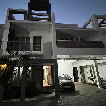 Avuraa Hospitality India Hotel เชนไน ภายนอก รูปภาพ